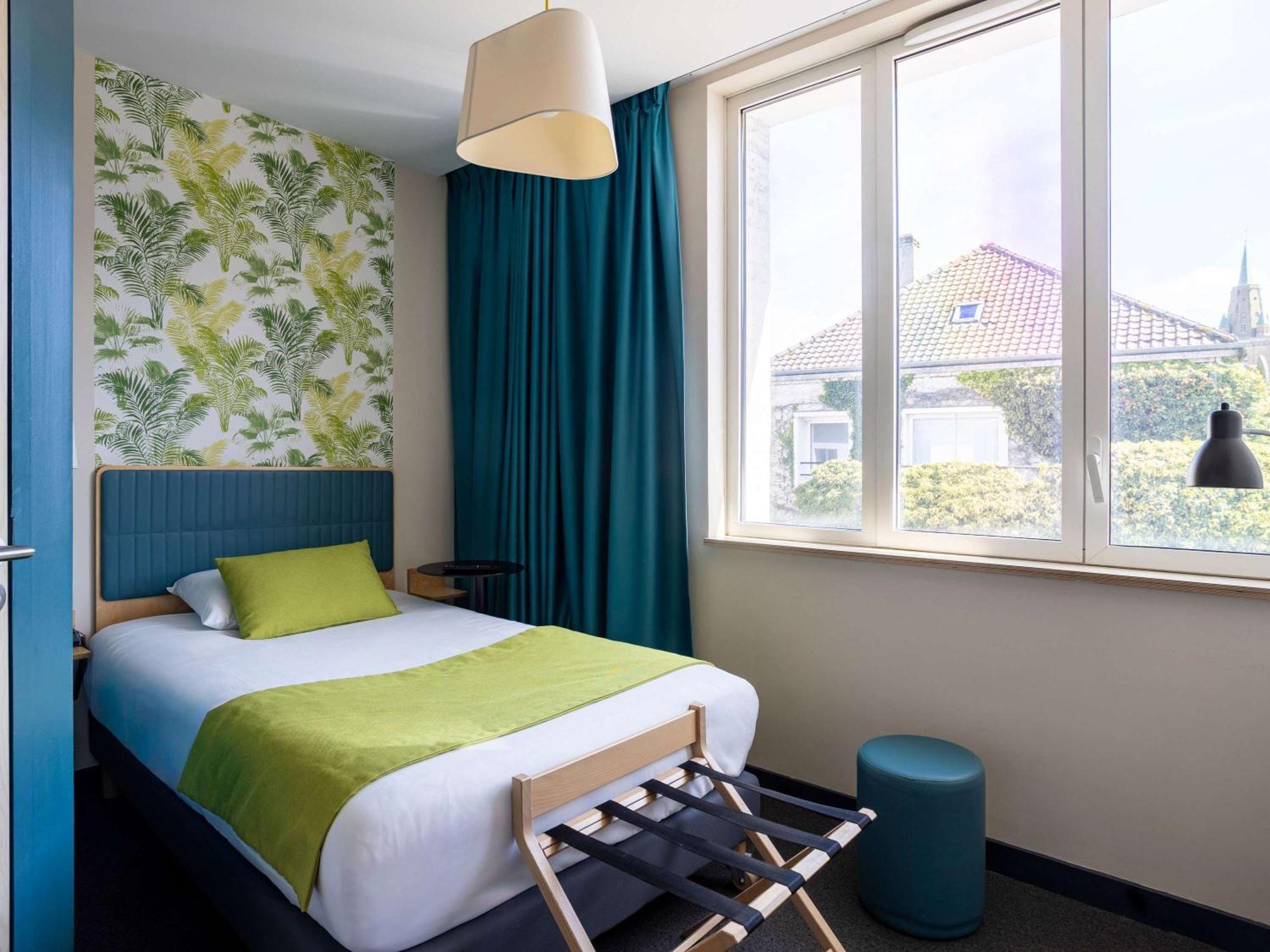 Ibis Styles Calais Centre Hotell Exteriör bild