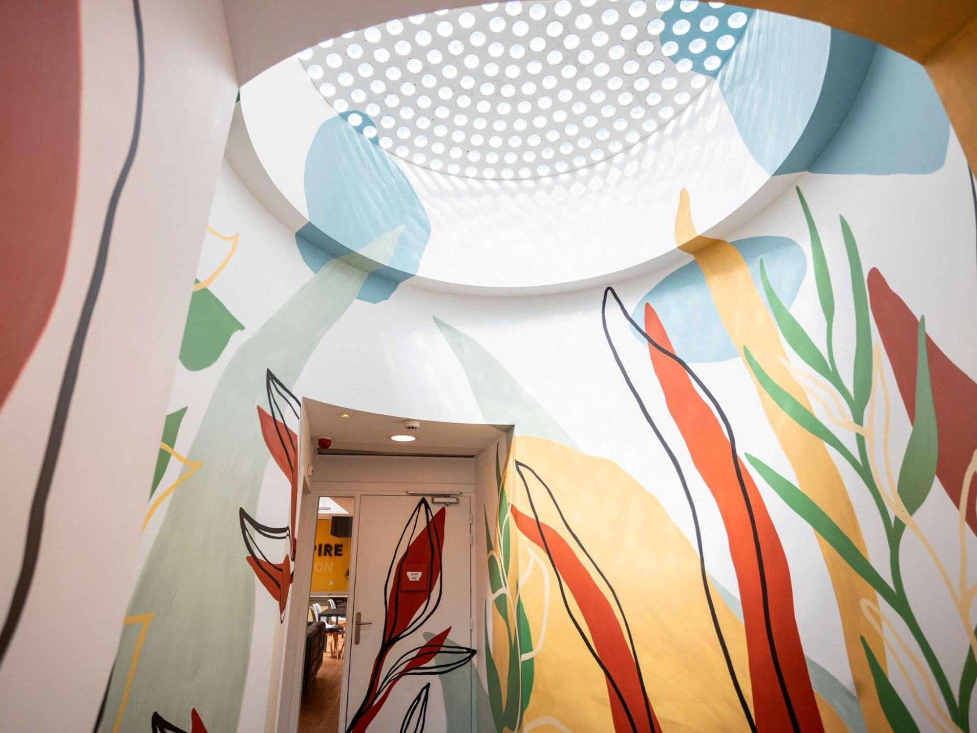 Ibis Styles Calais Centre Hotell Exteriör bild